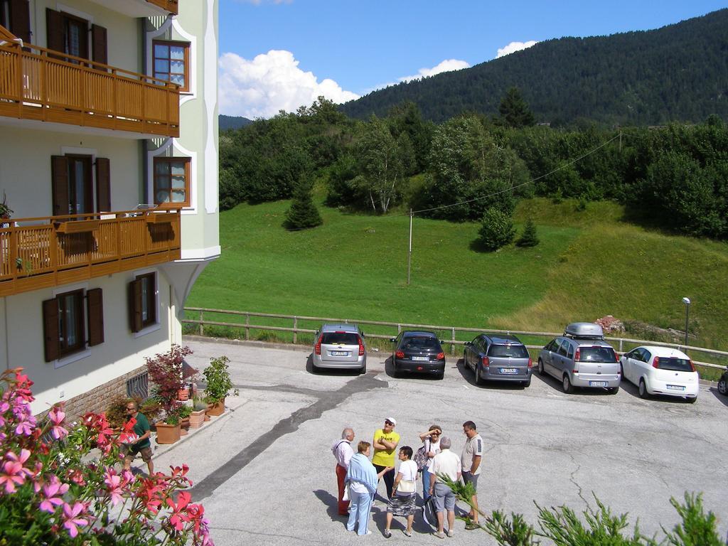 Appartamenti La Val Andalo Exterior photo